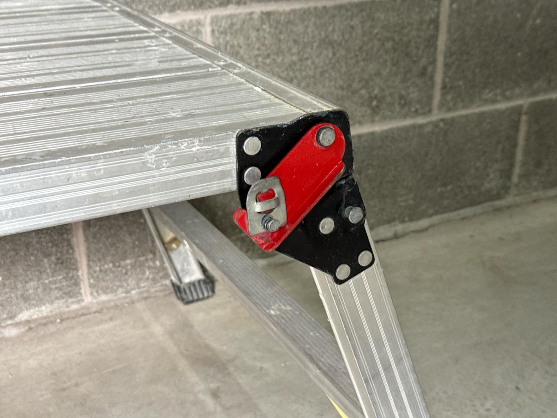 Werner Aluminium Hop Up Step - THX15786 - No Reserve - Image 2 of 4