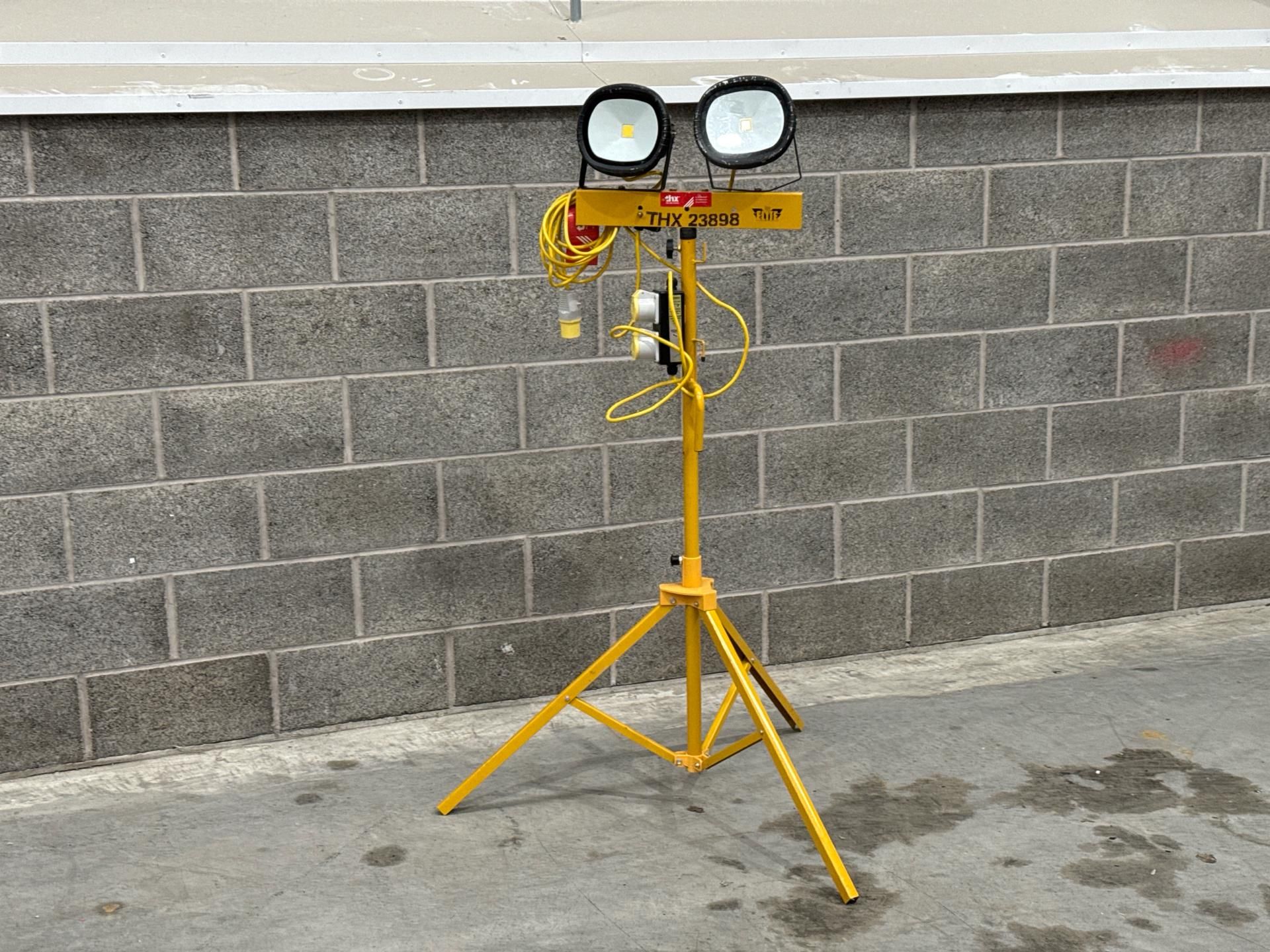 V Twin Head Led With Power Take Off. S/N: Blank-THX23898 - No Reserve