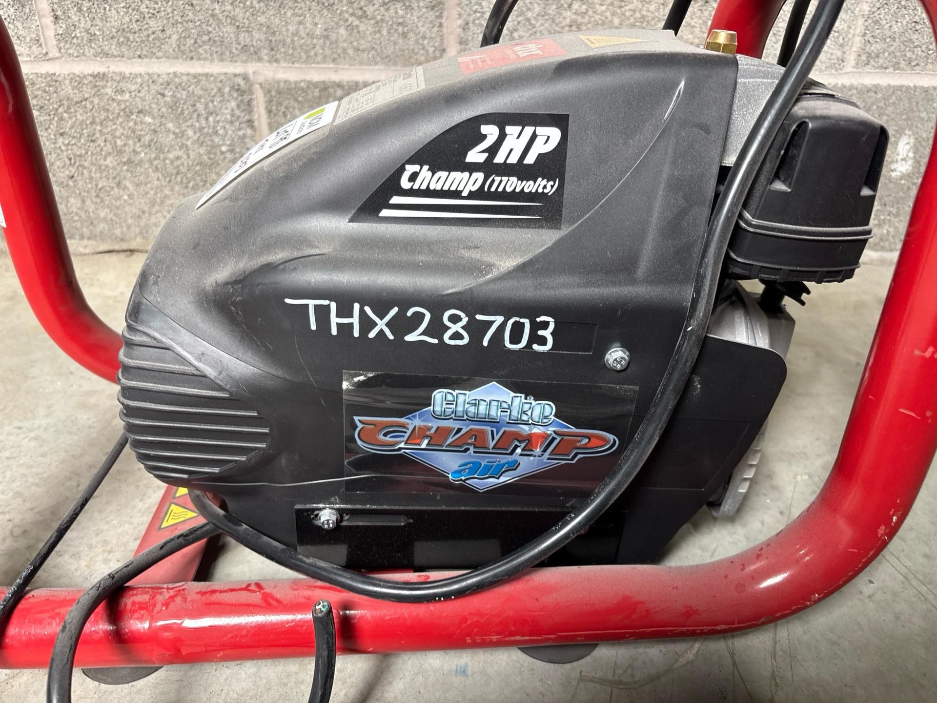 Clarke Champ Air Cfm Air Compressor - THX28703 - No Reserve - Image 3 of 8