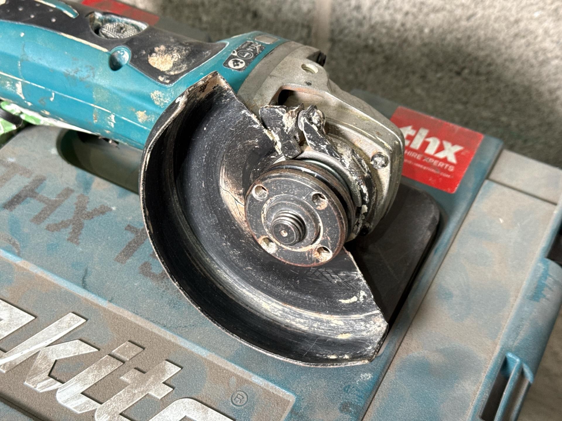 Makita Angle Grinder - THX15722 - No Reserve - Image 2 of 5