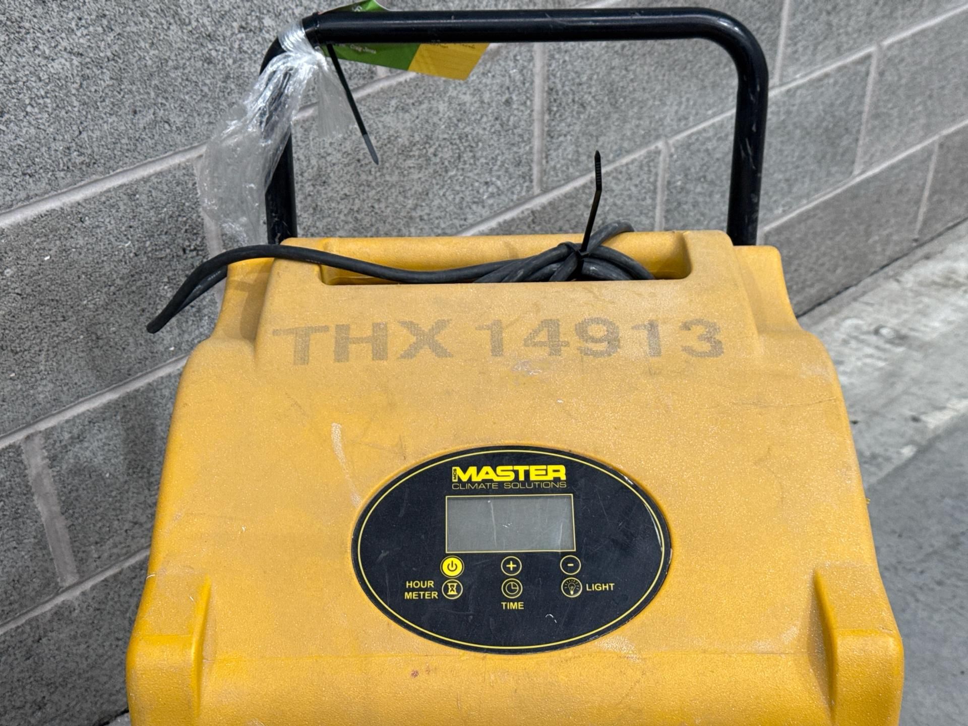 Master Climate Solutions Large Dehumidifier - Thx14913 - No Reserve - Image 3 of 6