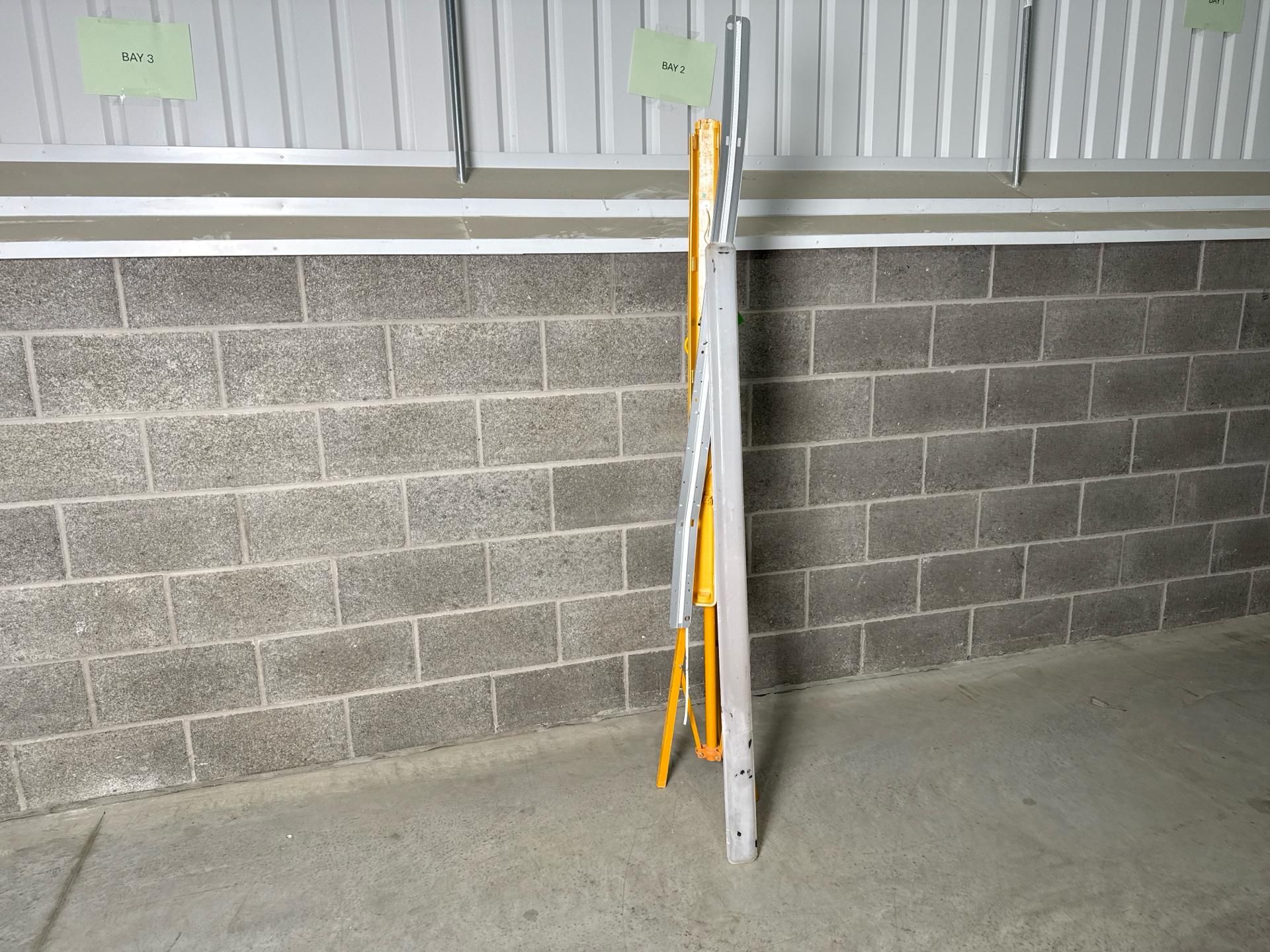 Led Plasterer'S Lights 5Ft. S/N: Blank-THX21861 - No reserve