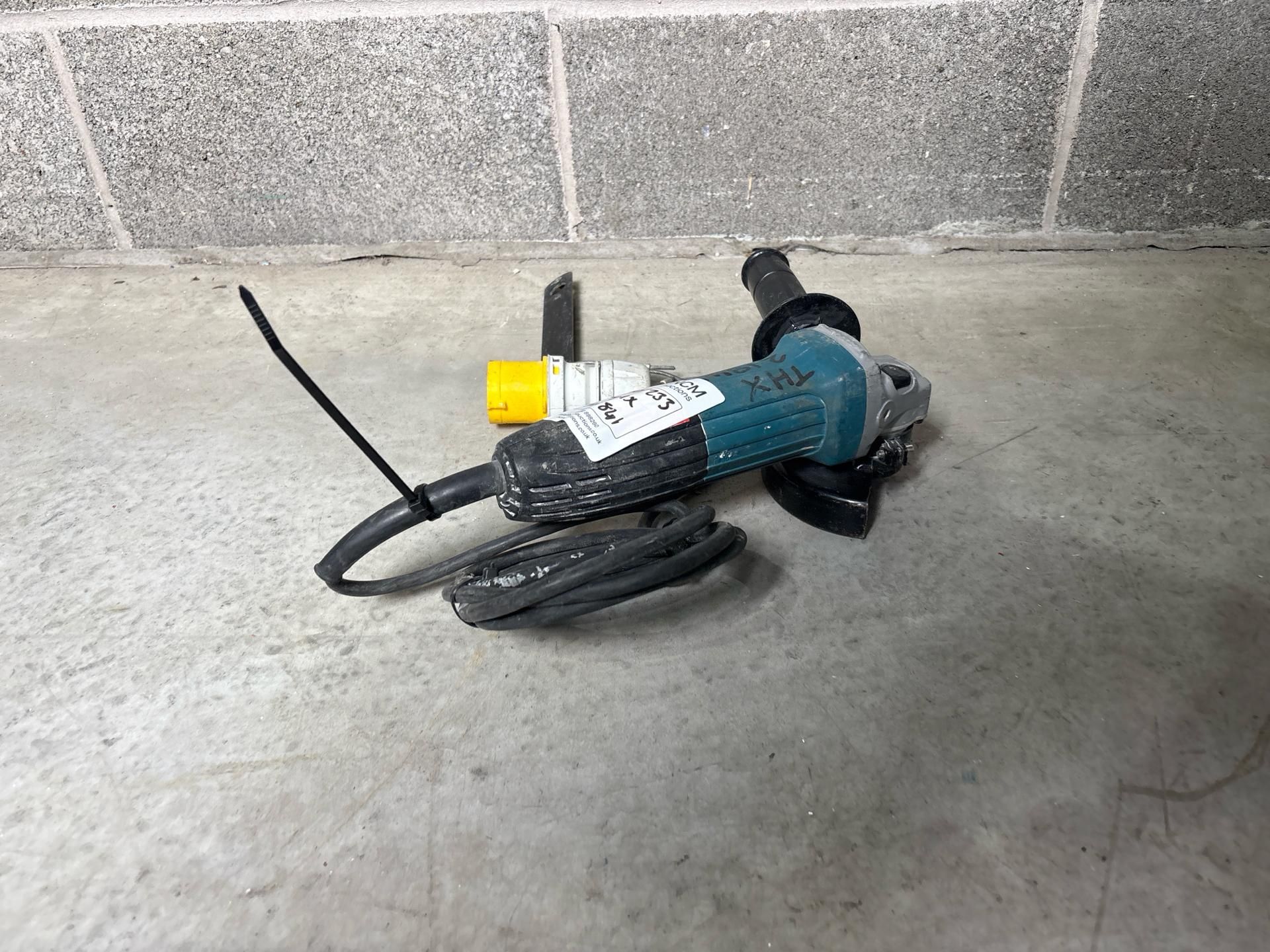 Makita Angle Grinder - THX21841 - No Reserve