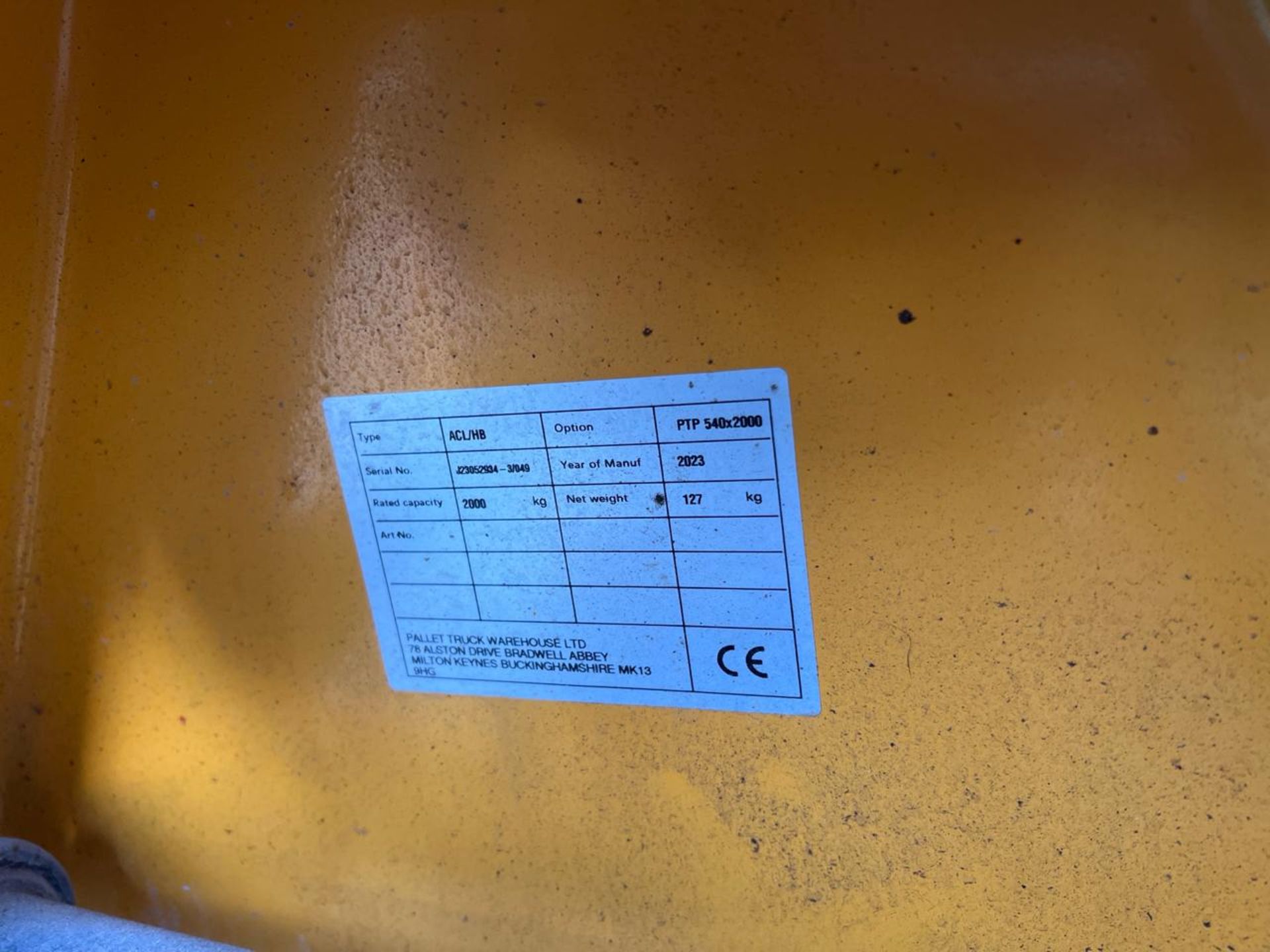 Manual Pallet Truck - 2000Kg - 2M - Braked. S/N: J23052934-3/050-THX17108 - No Reserve - Image 7 of 10