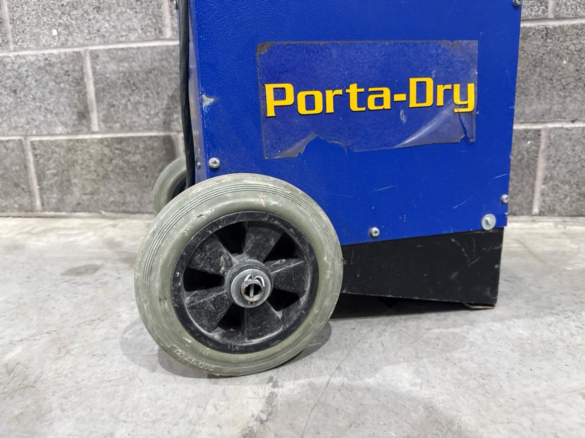 Dual Voltage Dehumidifier - (Add Voltage Here). S/N: Blank-THX7462 - No Reserve - Image 6 of 6