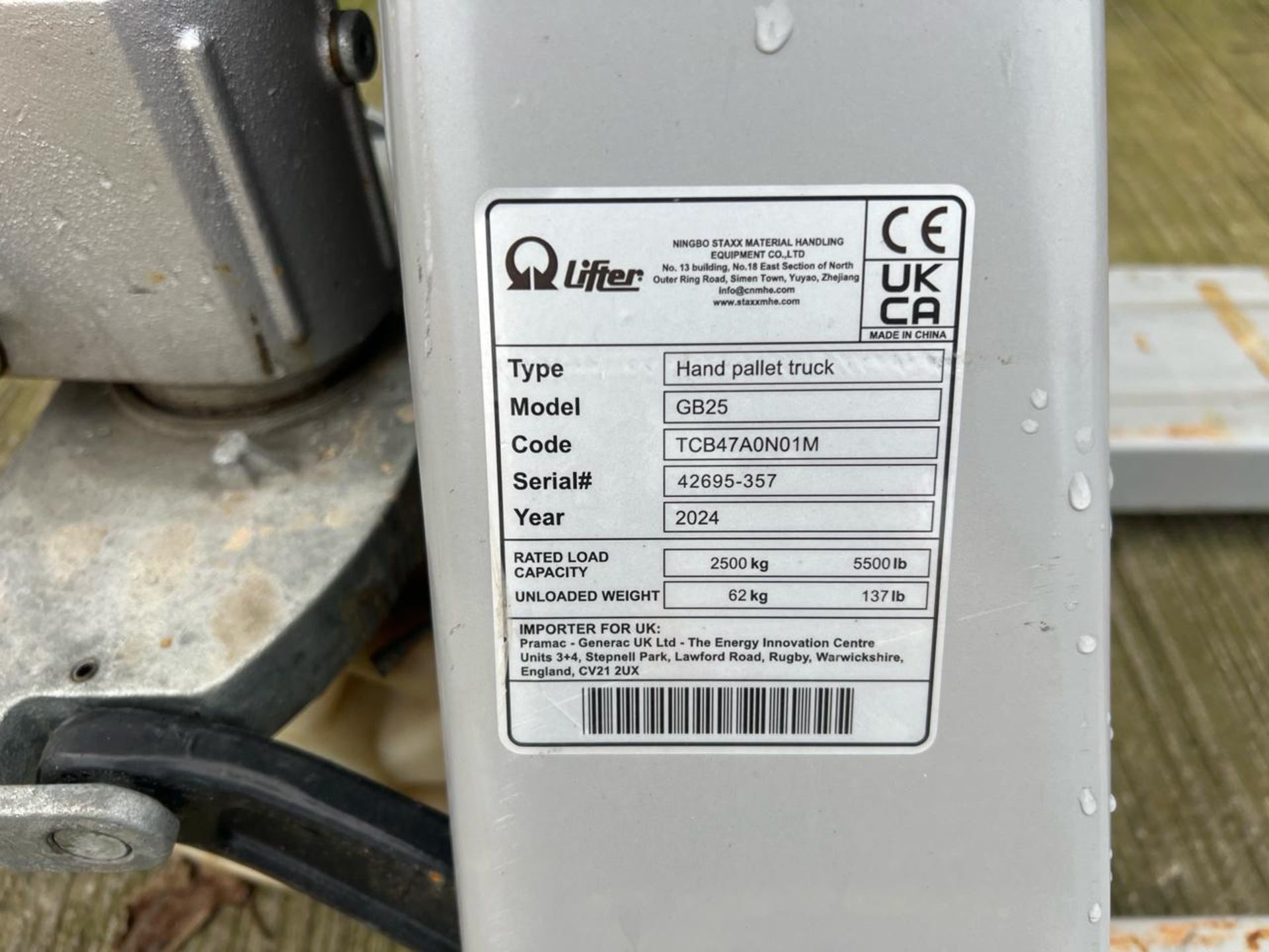 Manual Pallet Truck 2500kg THX22260 - No Reserve - Image 4 of 9