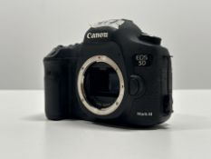 Canon EOS 5D Mark III DSLR - No Reserve