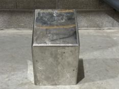 Metal Paper Roll Dispenser - No Reserve