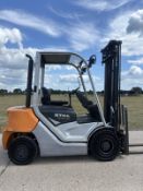2012 Still 2.5 Tonne Forklift 3.7m Lift Height with side shift low 4417 hours ref: 150925 Locati