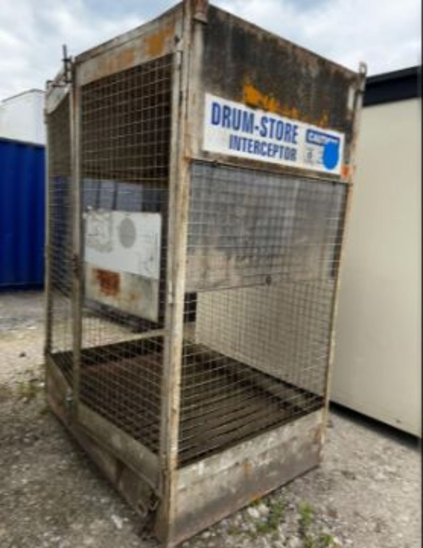 Metal Drum Store *No reserve* Interceptor collection only Location: Selby Viewing - Strictly by - Image 4 of 4