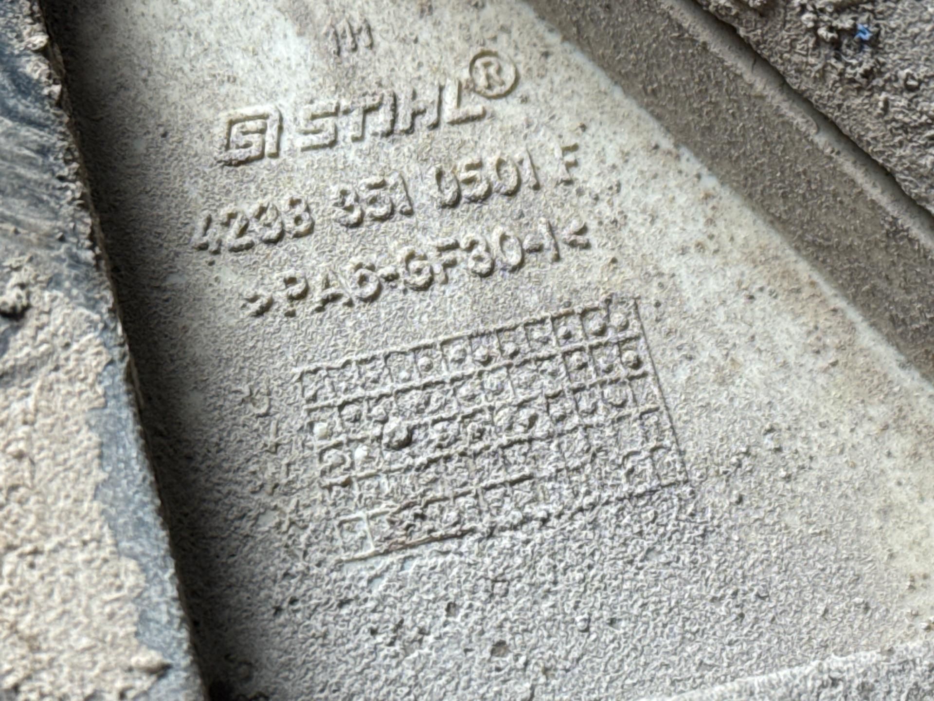 Sweeny Fly Press adaptation plates currently on the base of the fly press - these can be removed to - Image 5 of 5