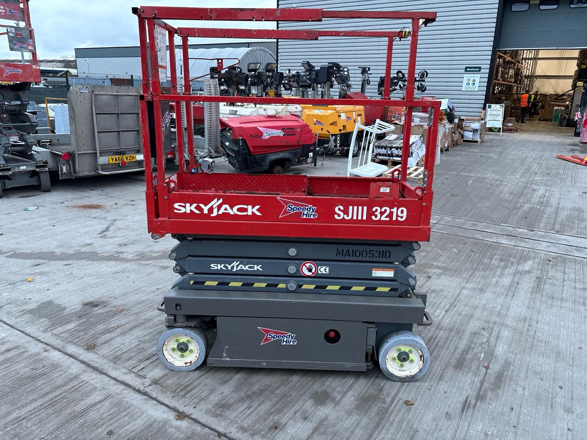 2007, SKYJACK - SJ9250RT 4x4 Scissor Lift (3,421 hours) Low Hours: Only 3,421 hours of use, ensurin - Image 11 of 35