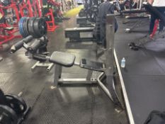 Hammer Strength Decline Chest Press Station