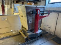 Hopper On Track With Scales