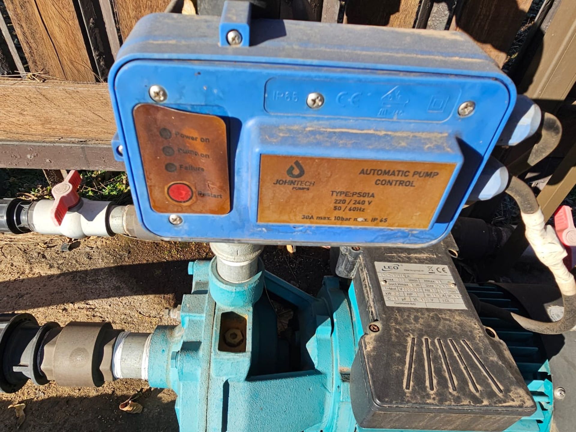 SPACIOUS 1 HECTARE PROPERTY WITH POOL & GUEST HOUSE - EQUIPPED WITH BACKUP SOLAR PLANT & WATER TANKS - Image 46 of 192