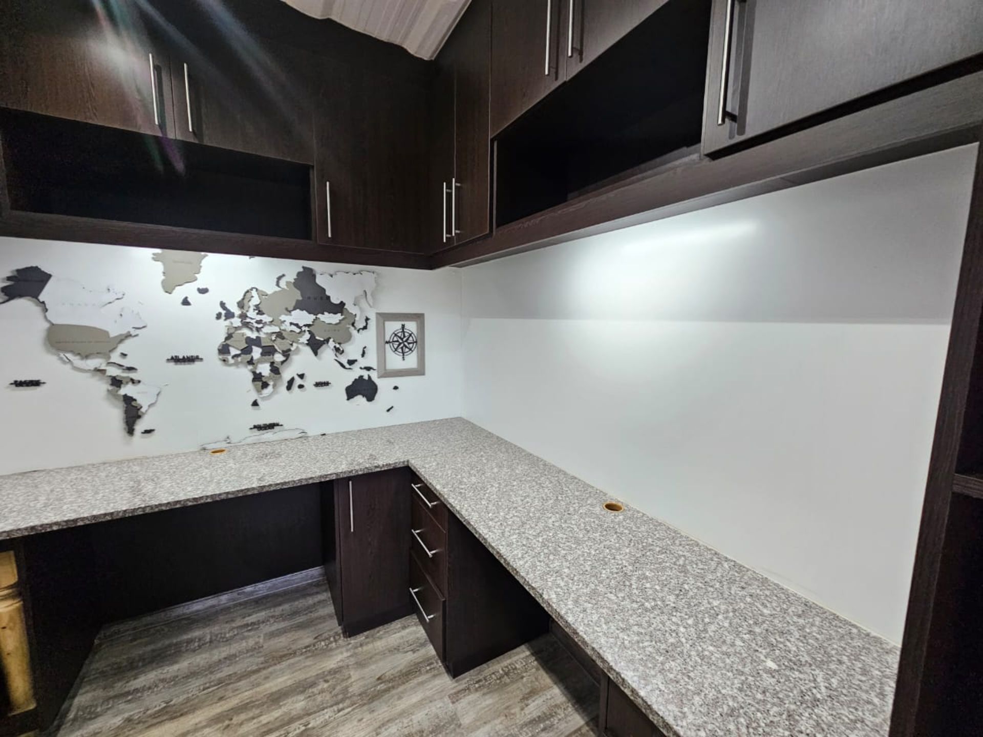 SPACIOUS 1 HECTARE PROPERTY WITH POOL & GUEST HOUSE - EQUIPPED WITH BACKUP SOLAR PLANT & WATER TANKS - Image 100 of 192