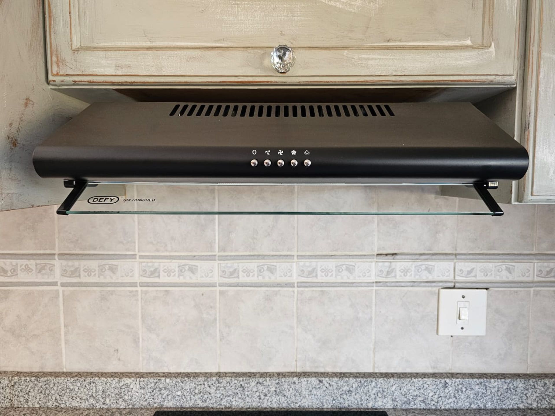 SPACIOUS 1 HECTARE PROPERTY WITH POOL & GUEST HOUSE - EQUIPPED WITH BACKUP SOLAR PLANT & WATER TANKS - Image 134 of 192