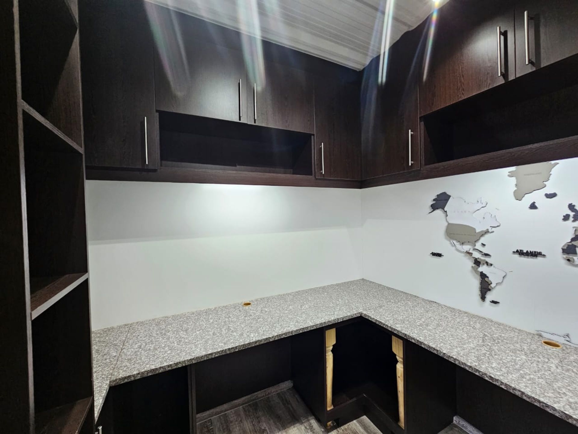 SPACIOUS 1 HECTARE PROPERTY WITH POOL & GUEST HOUSE - EQUIPPED WITH BACKUP SOLAR PLANT & WATER TANKS - Image 98 of 192