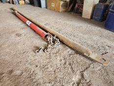 LOT OF TWO (2) DRAWBARS WITH SHACKLES & CHAINS - 3100 MM (YELLOW) & 1800 MM (RED) - STC