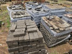 PAVING BRICKS - MIXED SIZES - APPROX. 6600 UNITS