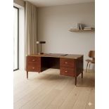 Julian Chichester executive desk is an exceptional example of the designer's "contemporary