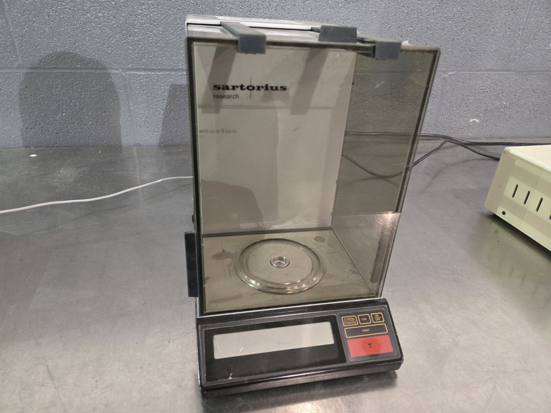 Sartorius R200d Sartorius analytical Balance, model R160P, serial# 37100038.