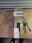 KURT ANGLOCK D675, 6