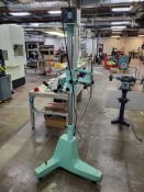 FLOOR-STANDING STEREO MICROSCOPE WITH DOLAN-JENNER FIBER-LITE SERIES 180 HIGH INTENSITY ILLUMINATOR