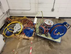 ASSORTED PNEUMATIC LINES AND RETRACTABLE PNEUMATIC HOSE REELS