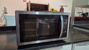 FARBERWARE MICROWAVE OVEN