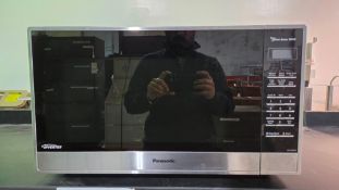 PANASONIC INVERTER MICROWAVE OVEN