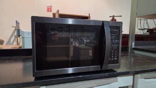 SHARP MICROWAVE OVEN