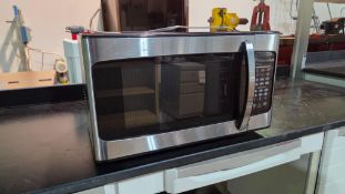 HAMILTON BEACH MICROWAVE OVEN