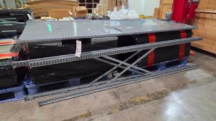 LOT OF INDUSTRIAL FLEXCUBE AND METRO CARTS