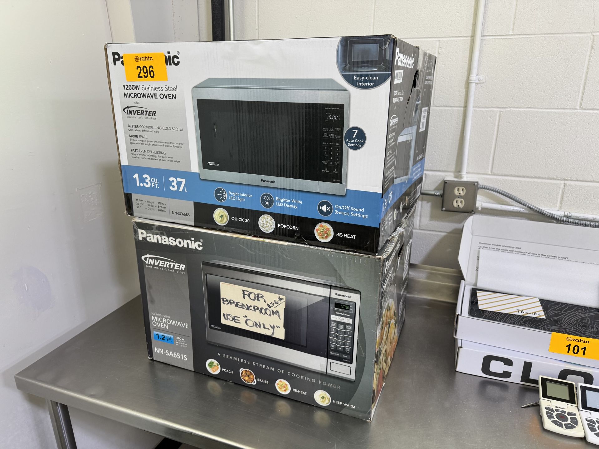 [LOT] of (2) Panasonic Microwaves, inverter type, 1.3 and 1.2 cuft