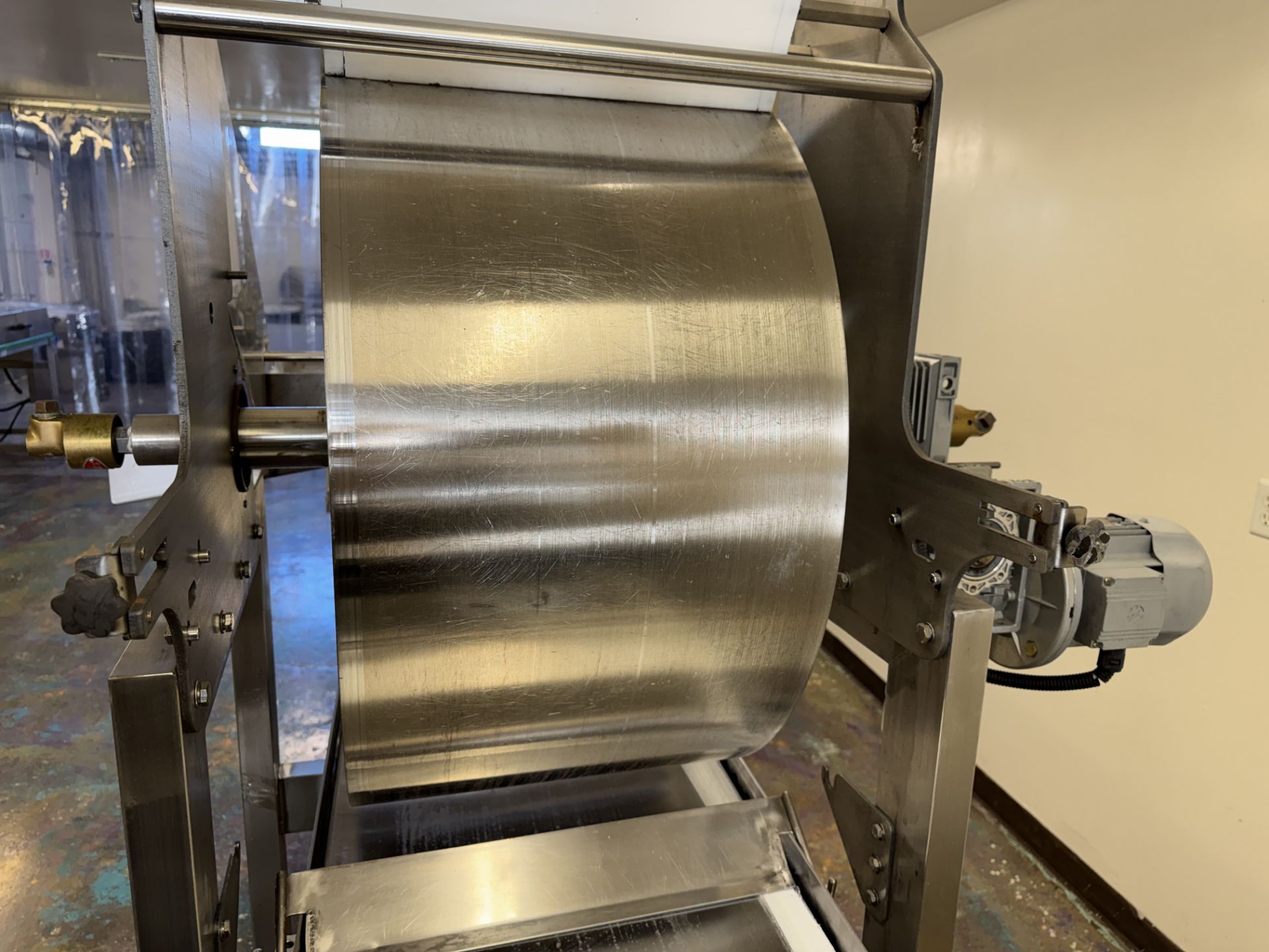 Shanghai Candy Machine Caramel Layer Roller, 16