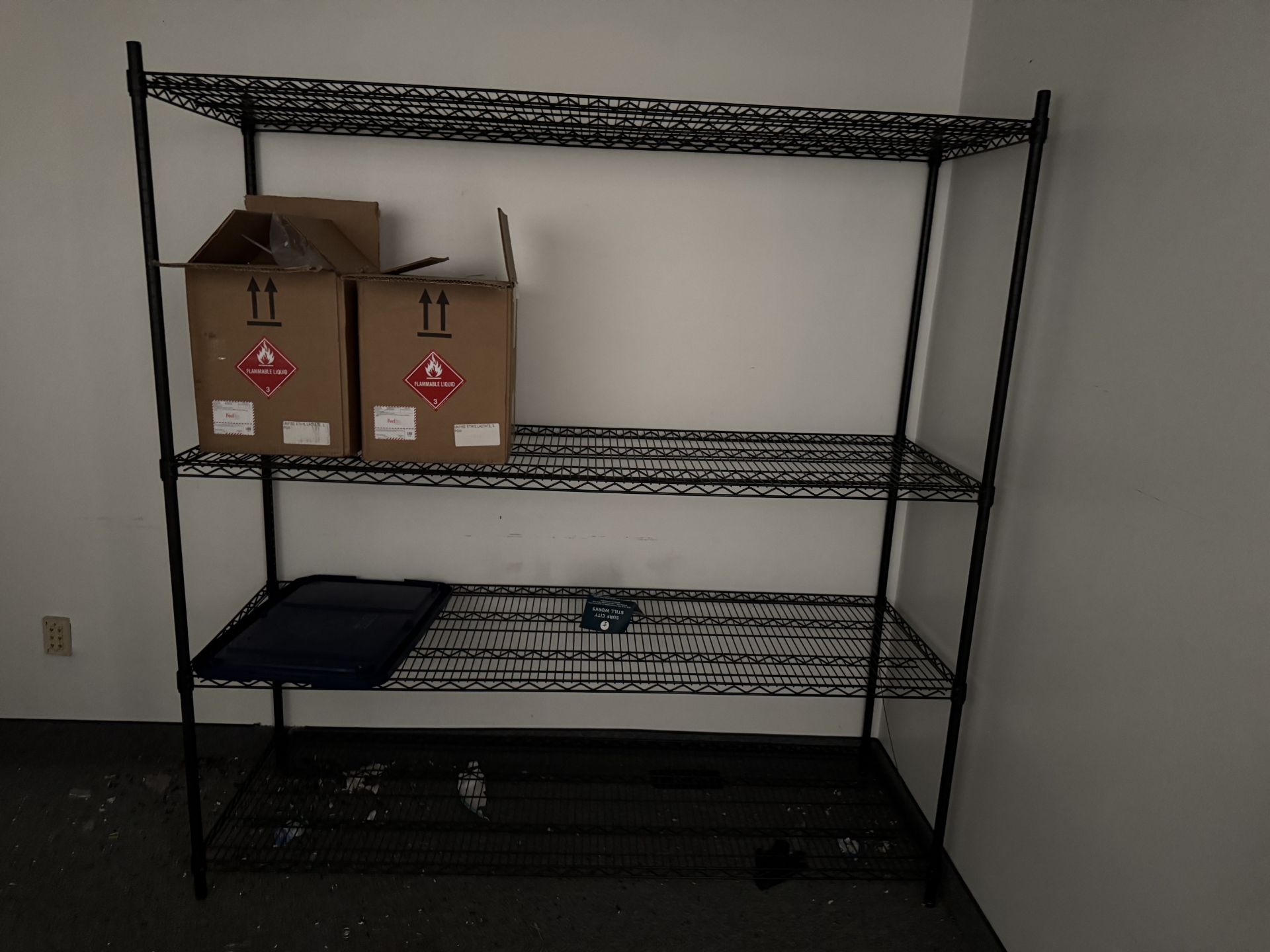 [LOT] of (4) Metro Racks, black, assorted sizes as shown