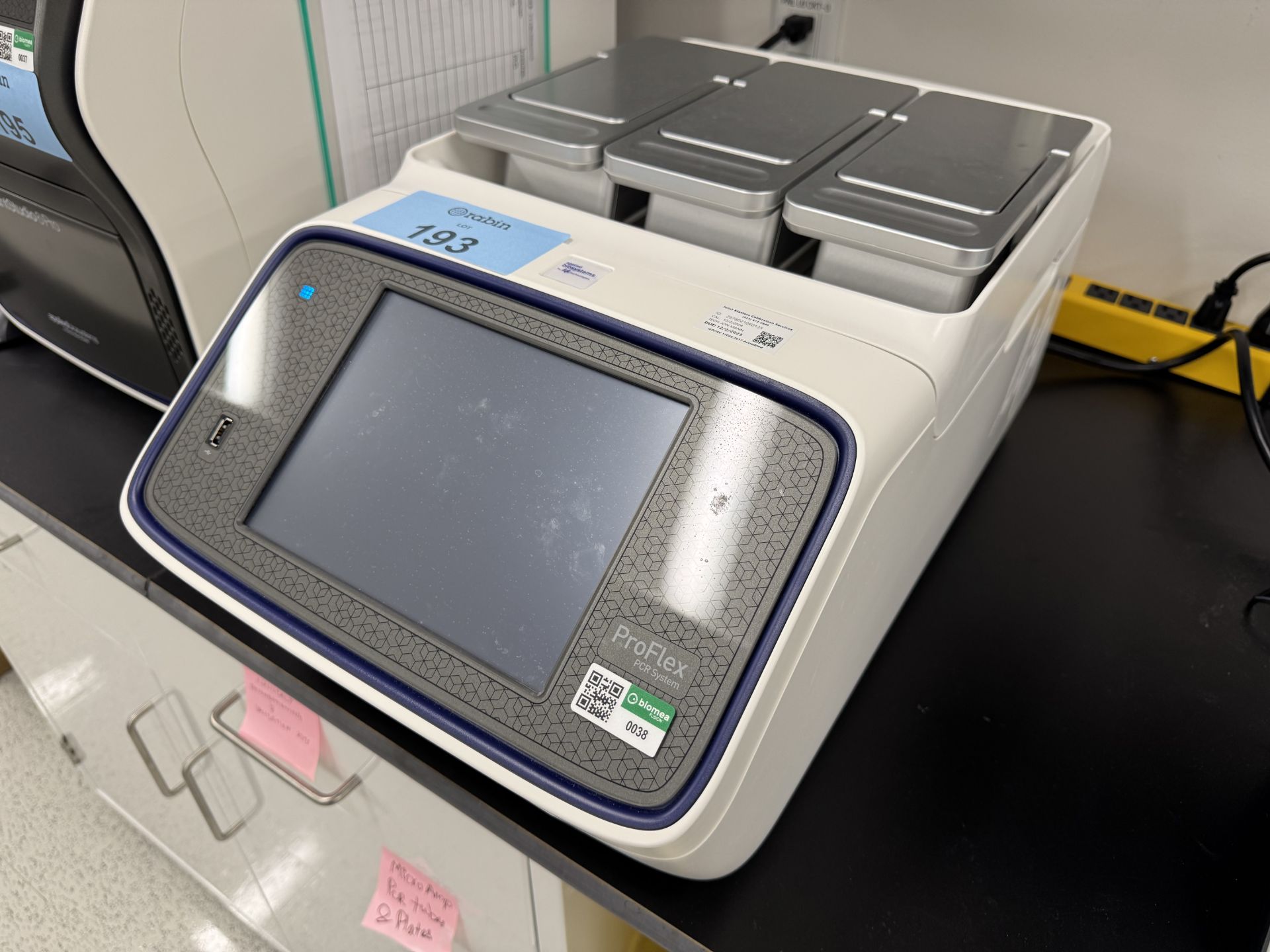 Applied Biosystems PCR System, model ProFlex, s/n 2978021060135, w ...
