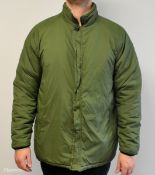 25x British Army reversible thermal jackets - Olive / Beige - mixed sizes