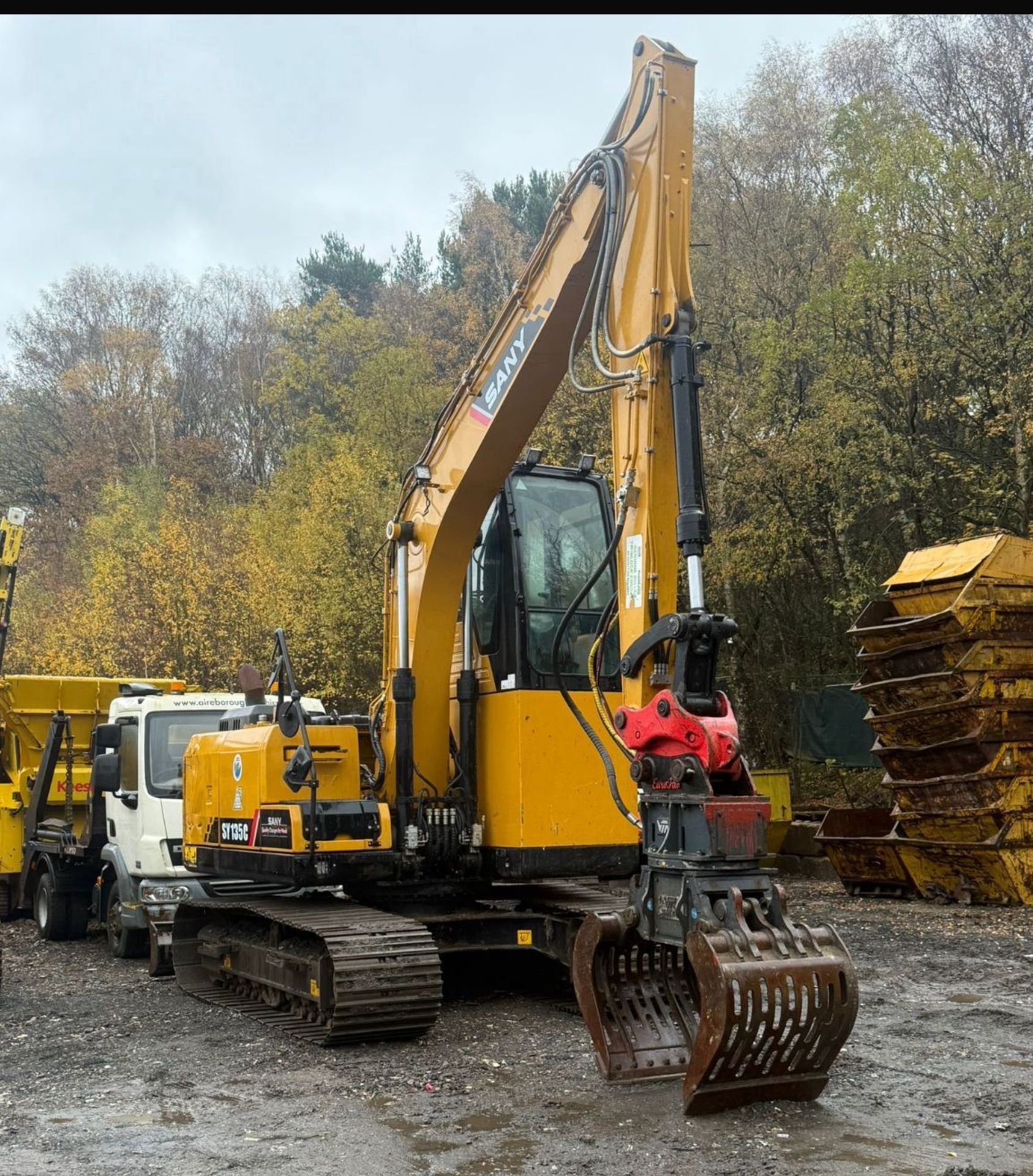 Sany SY135C crawler excavator high cab - year 2023 - 2600 hours - quick hitch 65mm pins - comes with - Image 2 of 17