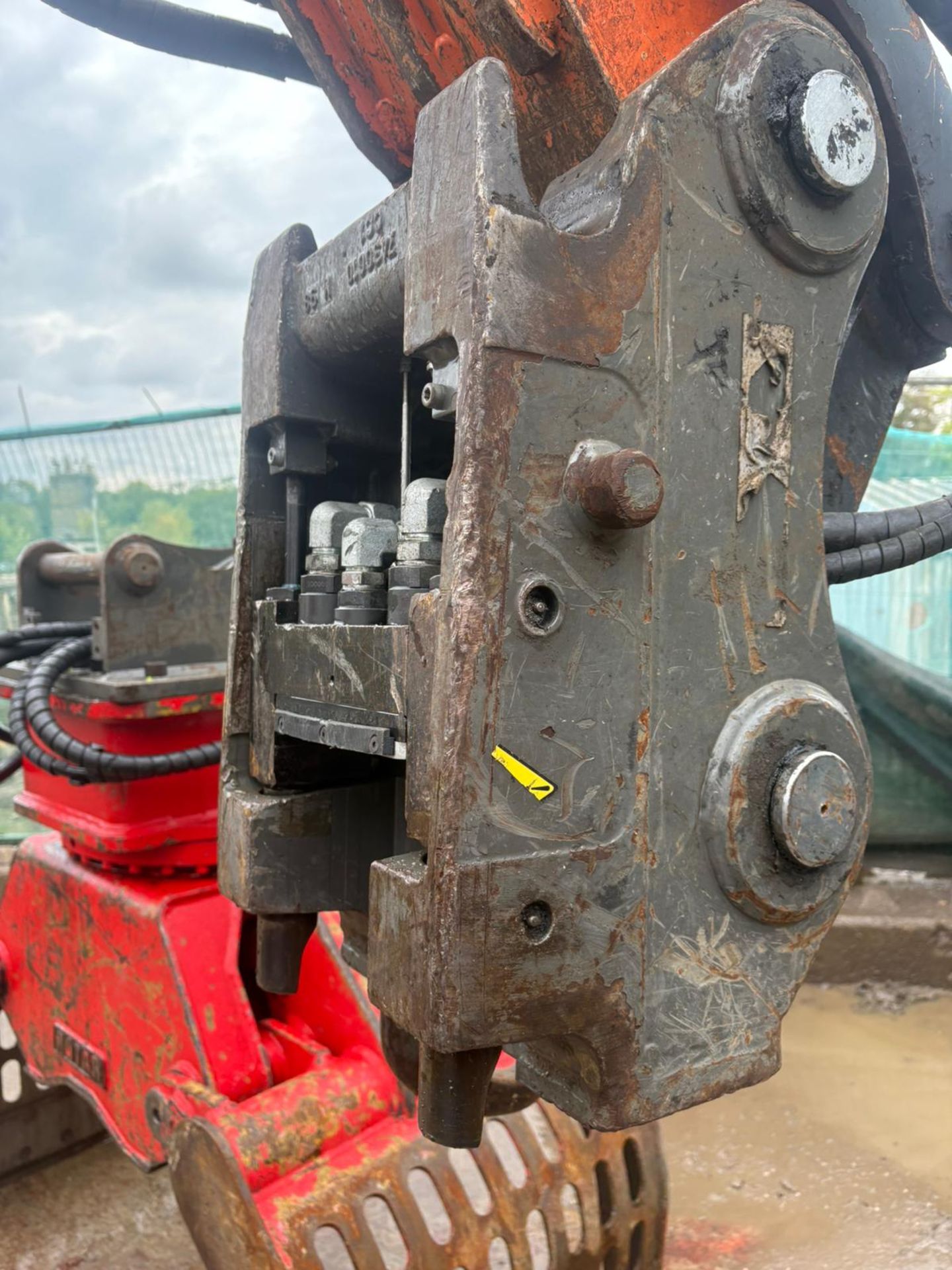 Doosan DX140LC-5 crawler excavator with raised cab - year 2017 - 8900 hours - smf 40-OQ-120 quick hy - Image 6 of 20