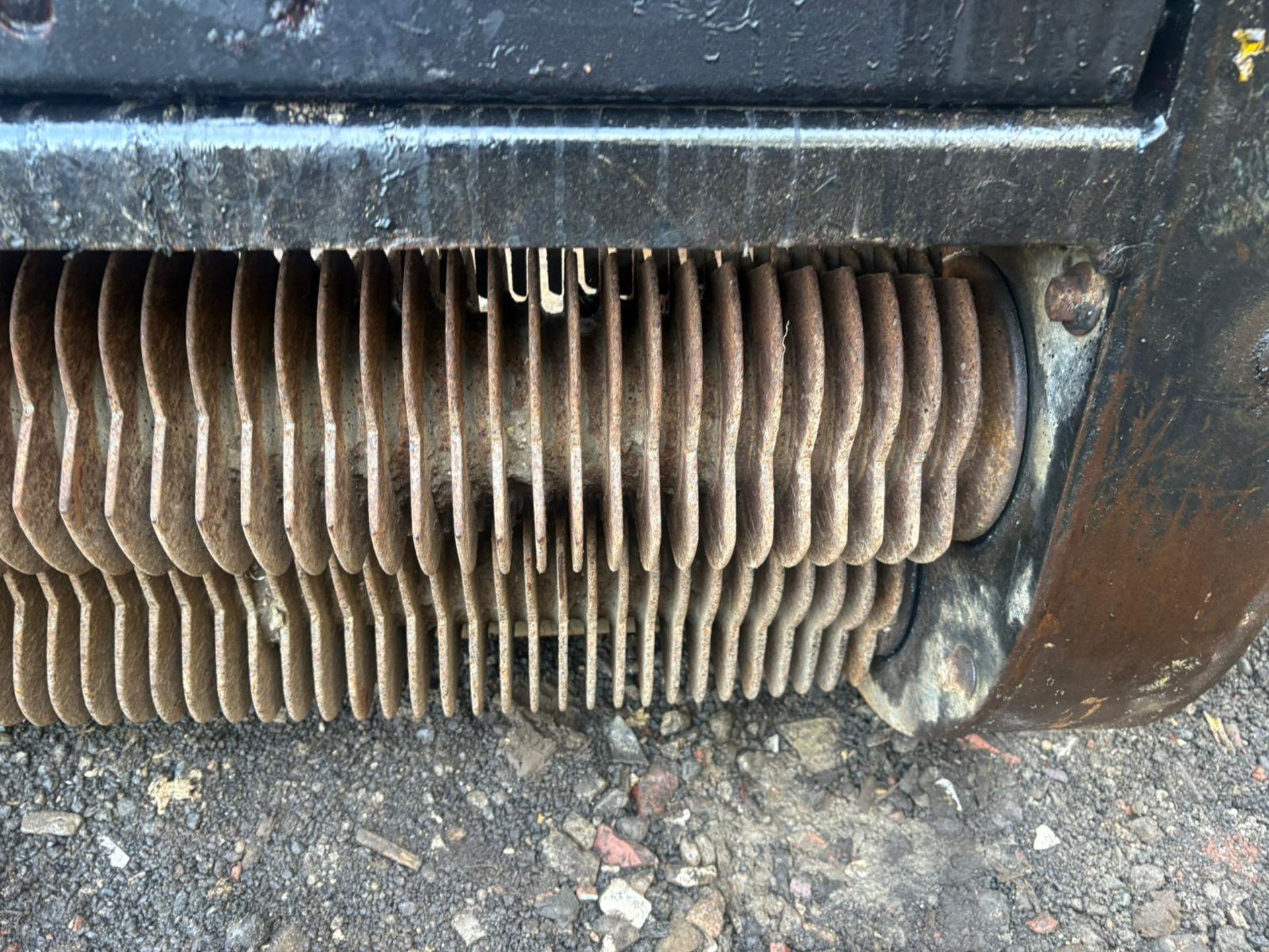 Remu XO2150 excavator screening bucker - year 2022 - bucket in excellent condition with new blade - Image 11 of 12