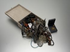 A collection of vintage costume jewellery to include a gilt metal paste dragonfly brooch: l. x