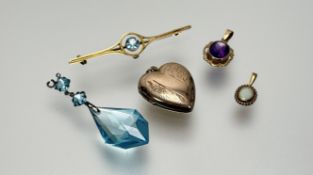 A collection to include a 9ct gold front and back heart-shaped locket: l. x 2.5cm 4.9g, an Edwardian