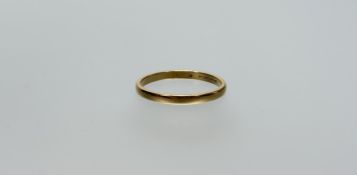 A 22ct gold wedding band T 3.05g