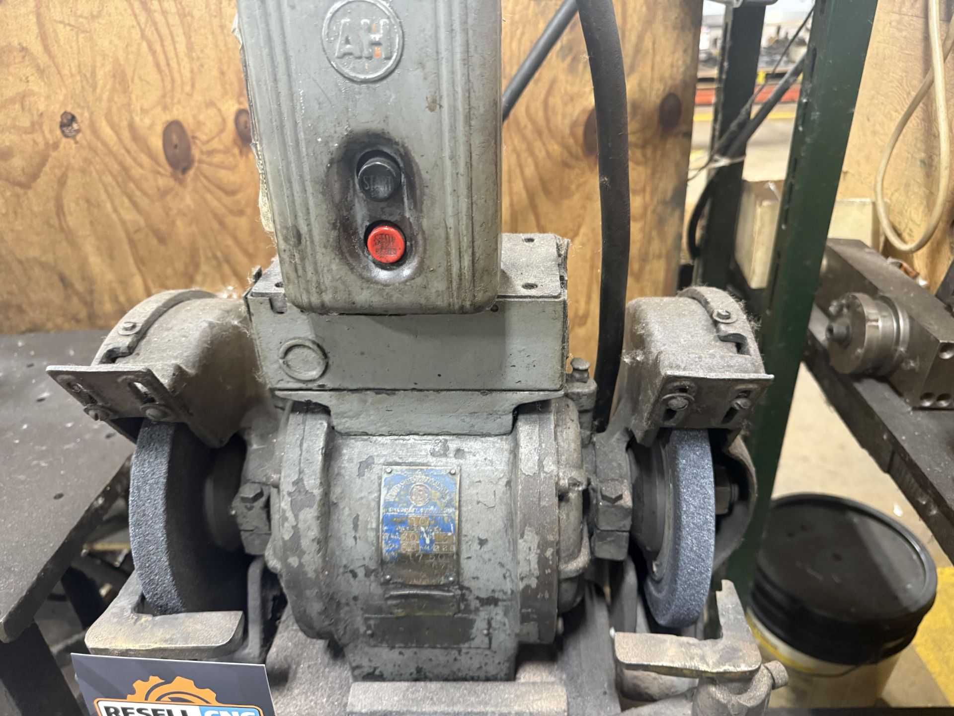 US Electric Dual End Pedestal Grinder - Image 5 of 6