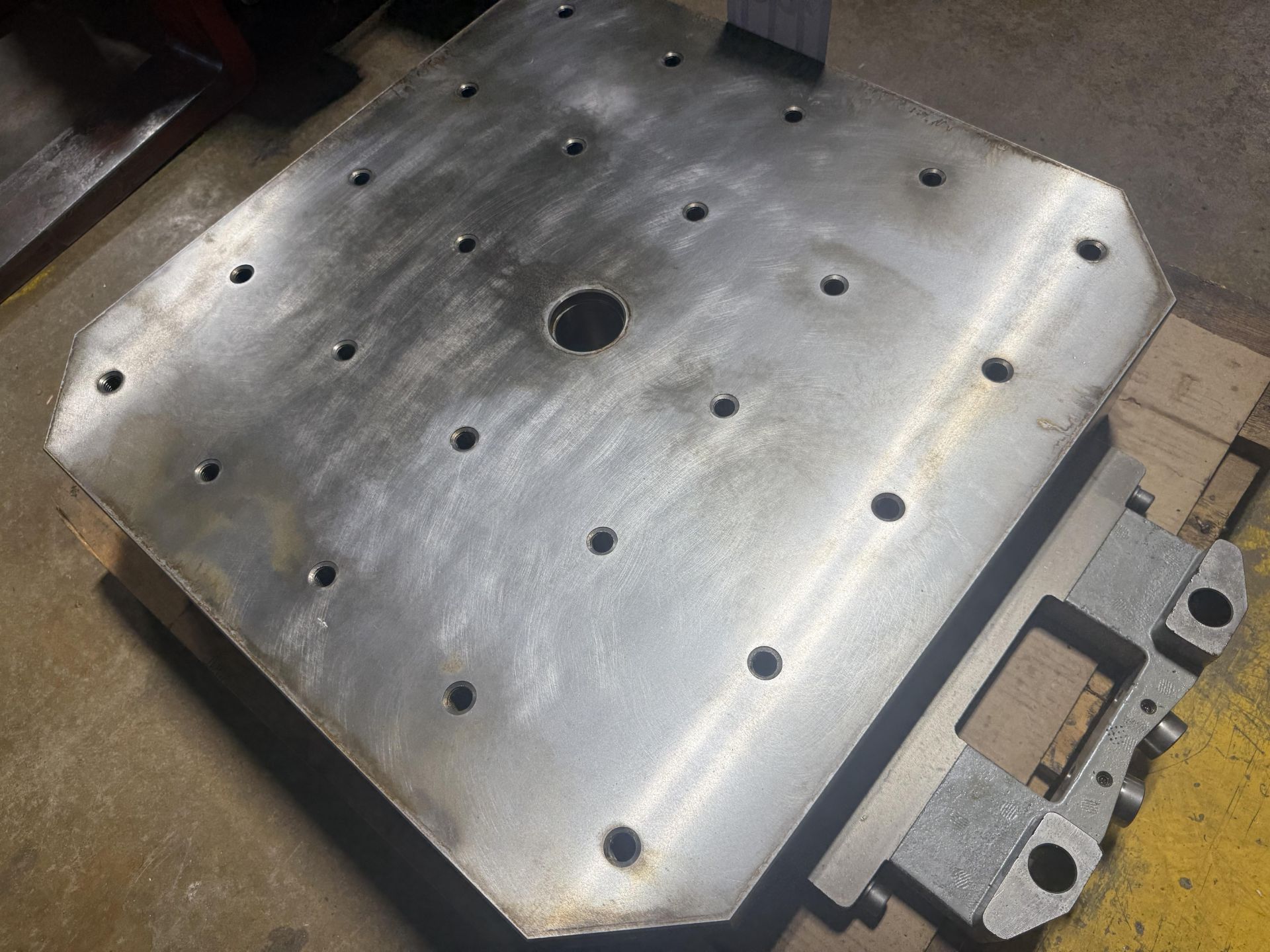 (1) 24.8" x 24.8" Pallet for Toyoda Machining Centers - Image 3 of 3