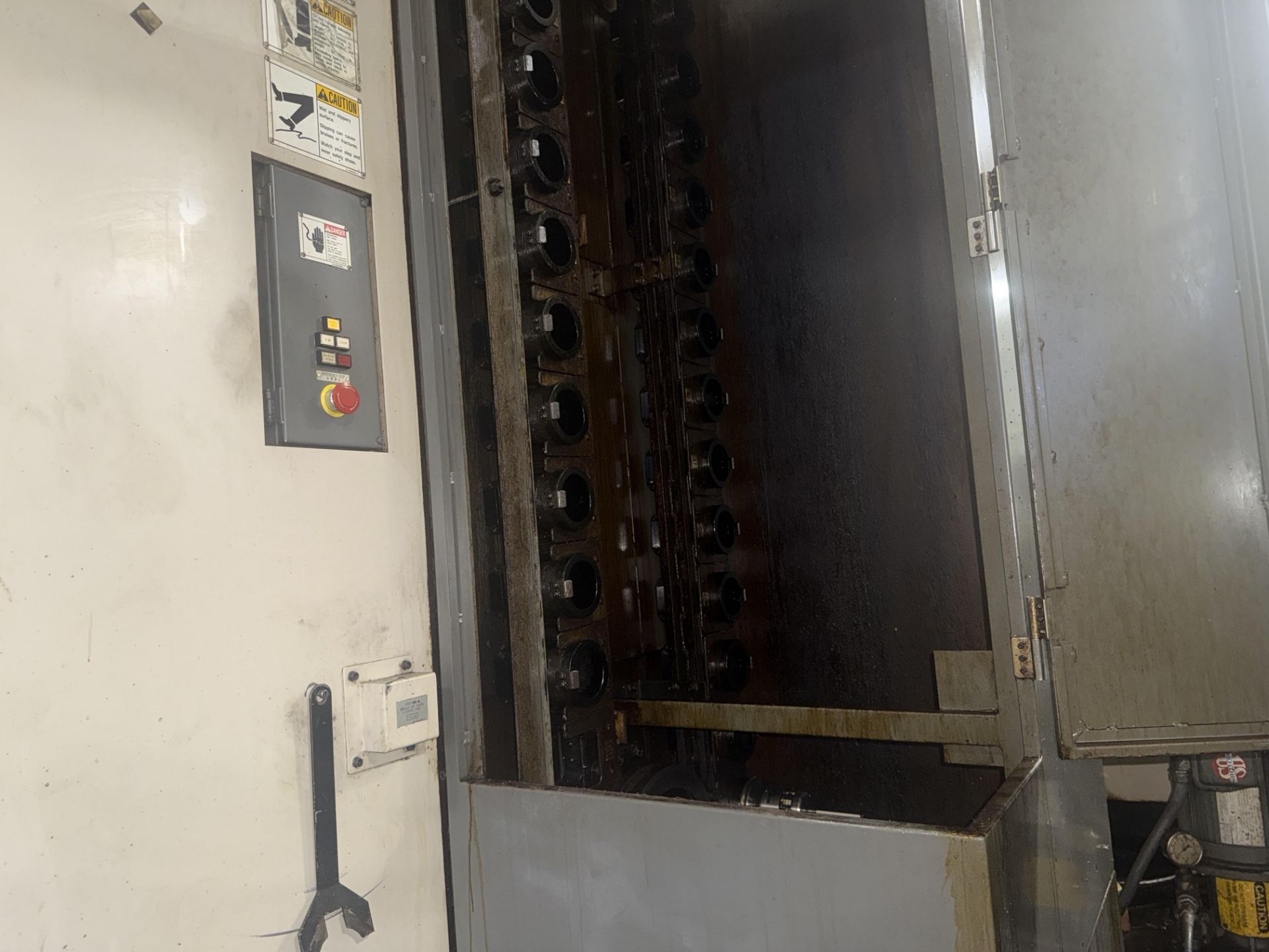 1998 Toyoda Model FA630 Dual-Pallet Horizontal Machining Center - Image 12 of 26