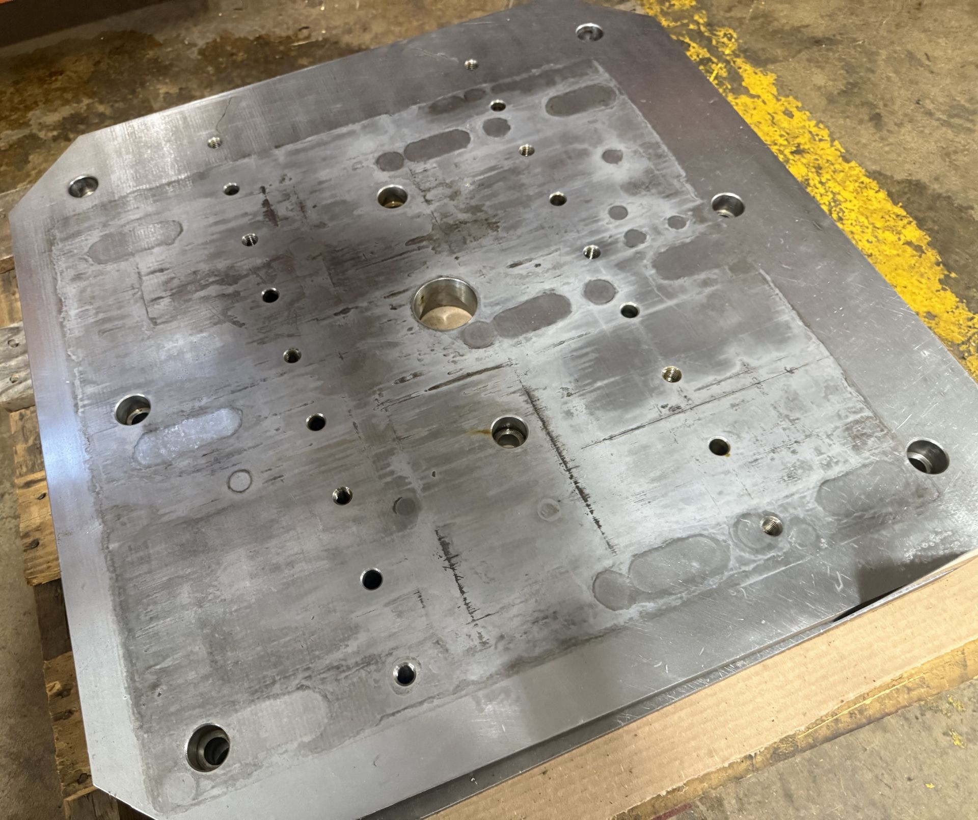 (2) 24.8" x 24.8" Pallet Subplates - Image 3 of 3
