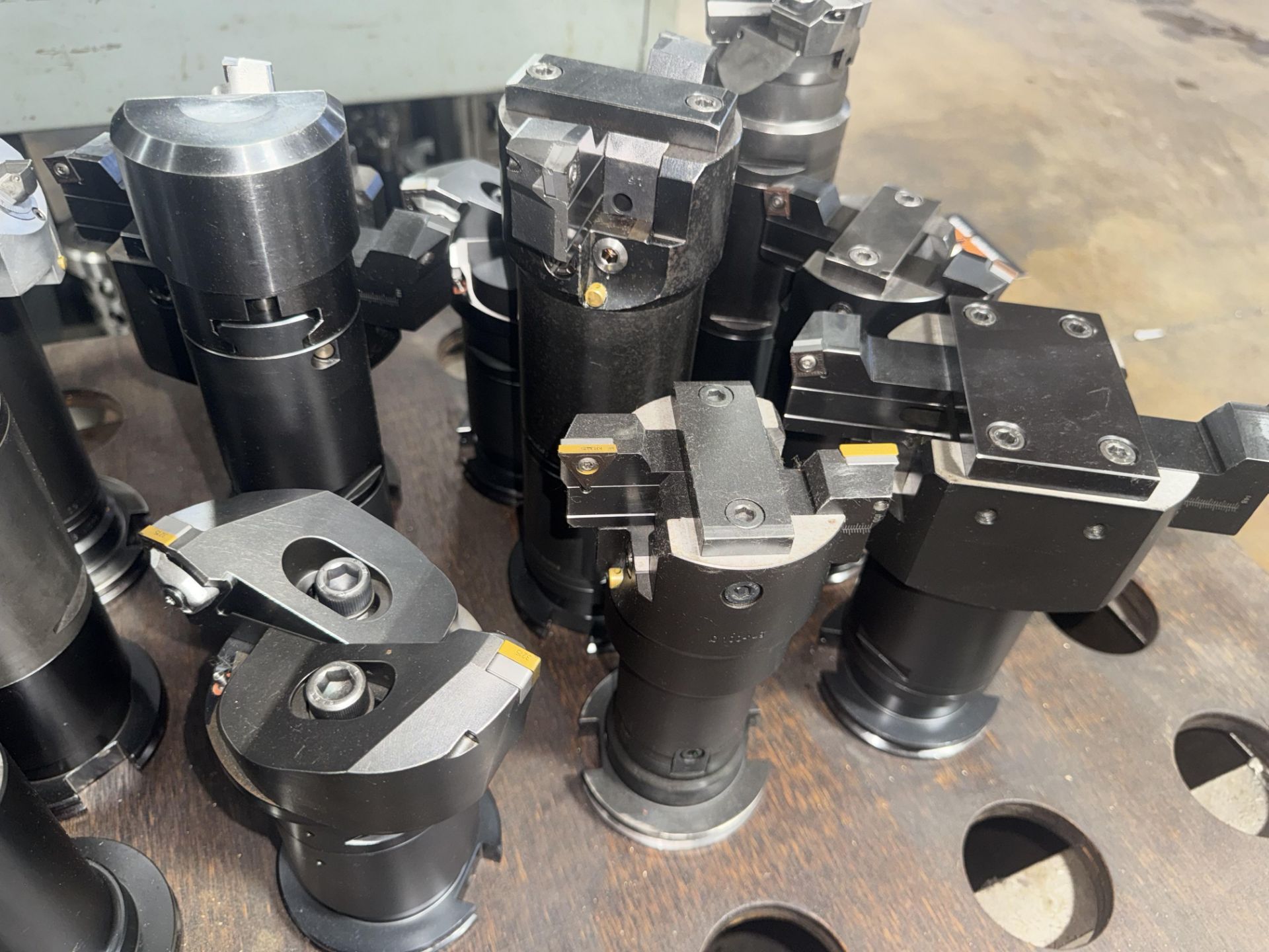 (15) CAT 50 Tool Holders with 4-Wheel Shop Cart - Image 8 of 11